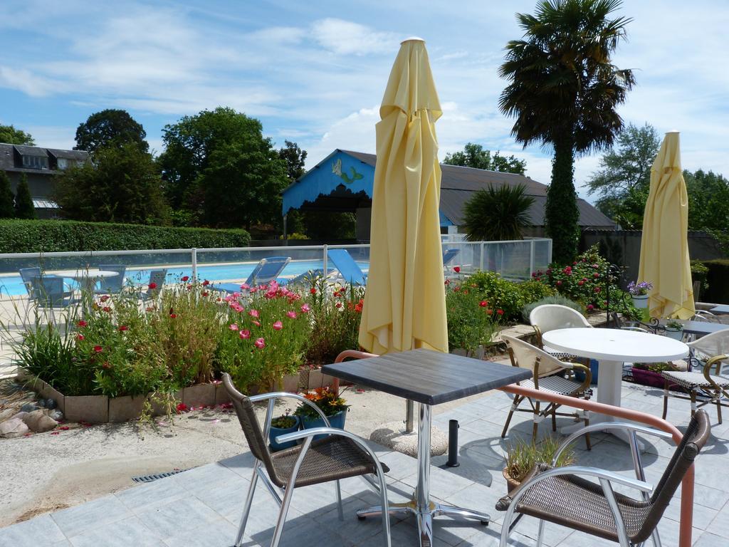 Hotel Des Bains Saint-Jean-le-Thomas Exterior photo